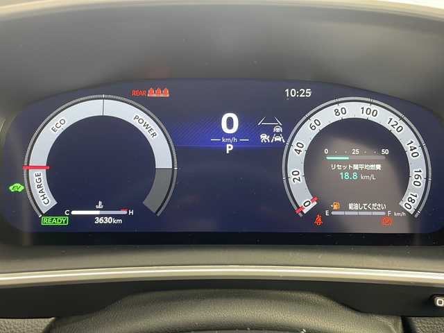 トヨタ カローラ クロス ハイブリッド Z 福岡県 2023(令5)年 0.4万km スパークリングブラックパールクリスタルシャイン モデリスタエアロ/純正10.5型ディスプレイオーディオ　/（ナビオプション/フルセグＴＶ/Bluetooth接続）/バックカメラ　/ガラスルーフ　/電動リアゲート　/ＥＴＣ２．０　/トヨタセーフティセンス/・プリクラッシュセーフティ/・レーンアシスト/・レーダークルーズコントロール/・オートマチックハイビーム　/・ブラインドスポットモニター/ＬＥＤオートライト/スマートキー/スペアキー/プッシュスタート　