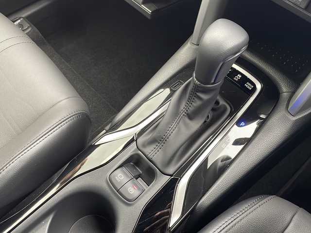 トヨタ カローラ クロス ハイブリッド Z 福岡県 2023(令5)年 0.4万km スパークリングブラックパールクリスタルシャイン モデリスタエアロ/純正10.5型ディスプレイオーディオ　/（ナビオプション/フルセグＴＶ/Bluetooth接続）/バックカメラ　/ガラスルーフ　/電動リアゲート　/ＥＴＣ２．０　/トヨタセーフティセンス/・プリクラッシュセーフティ/・レーンアシスト/・レーダークルーズコントロール/・オートマチックハイビーム　/・ブラインドスポットモニター/ＬＥＤオートライト/スマートキー/スペアキー/プッシュスタート　