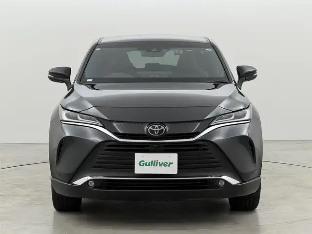 トヨタ ハリアー Z 福岡県 2023(令5)年 2.5万km プレシャスブラックパール 純正ディスプレイオーディオナビ　/アラウンドビューモニター　/ＪＢＬプレミアムサウンド　/ビルトインＥＴＣ２．０　/前後ドライブレコーダー　/デジタルインナーミラー　/ヘッドアップディスプレイ　/レーダークルーズコントロール　/トヨタセーフティセンス　/コーナーセンサー　/衝突被害軽減ブレーキ　/レーンキープ　/ブラインドスポットモニター　/アクセル踏み間違い防止　/ＭＴモード付き　/パワーバックドア　/ハーフレザーシート　/パワーシート　/ＬＥＤヘッドライト