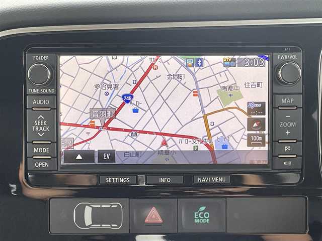 三菱 アウトランダー ＰＨＥＶ G ナビパッケージ 岐阜県 2014(平26)年 6.4万km チタニウムグレーメタリック (株)IDOMが運営する【じしゃロン多治見店】の自社ローン専用車両になります。こちらは現金またはオートローンご利用時の価格です。自社ローンご希望の方は別途その旨お申付け下さい。/メーカーオプションナビ/（BLUETOOTH/DVD/フルセグ）/4WD/レーダークルーズコントロール/レーンキープ/衝突軽減ブレーキ/バックカメラ/電動リアゲート/ALPINEフリップダウンモニター/シートヒーター/オートライト/パドルシフト/ETC/充電プラグ