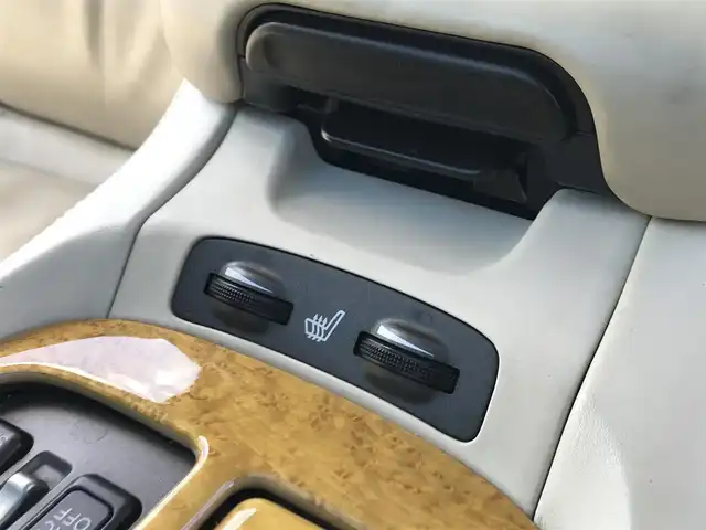 トヨタ ソアラ 430SCV 富山県 2001(平13)年 7.6万km ホワイトパールクリスタルシャイン 社外ナビ　/Bluetooth/フルセグTV/MYRTLE　20インチアルミホイール/本革シート/パワーシート/シートヒーター /メモリーシート /ETC/キセノンヘッドライト/クルーズコントール/横滑り防止装置/オートライト/純正フロアマット