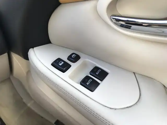 トヨタ ソアラ 430SCV 富山県 2001(平13)年 7.6万km ホワイトパールクリスタルシャイン 社外ナビ　/Bluetooth/フルセグTV/MYRTLE　20インチアルミホイール/本革シート/パワーシート/シートヒーター /メモリーシート /ETC/キセノンヘッドライト/クルーズコントール/横滑り防止装置/オートライト/純正フロアマット