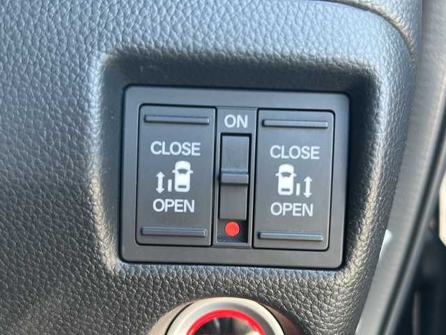 ホンダ Ｎ ＢＯＸ カスタム L ターボ 千葉県 2020(令2)年 3.4万km ミッドナイトブルービームM ホンダセンシング/　・衝突軽減ブレーキ/　・誤発進抑制機能/　・車線維持支援システム/　・アダプティブクルーズコントロール/純正メモリナビ/　　CD/DVD/SD/BT/フルセグTV/バックカメラ/両側パワースライドドア/LEDオートライト/フォグランプ/合皮ハーフレザーシート/シートヒーター/純正15インチアルミホイール/パドルシフト/コーナーセンサー/アイドリングストップ/スマートキー/ETC