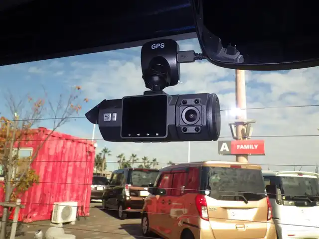 ホンダ Ｎ ＢＯＸ カスタム L ターボ 千葉県 2020(令2)年 3.4万km ミッドナイトブルービームM ホンダセンシング/　・衝突軽減ブレーキ/　・誤発進抑制機能/　・車線維持支援システム/　・アダプティブクルーズコントロール/純正メモリナビ/　　CD/DVD/SD/BT/フルセグTV/バックカメラ/両側パワースライドドア/LEDオートライト/フォグランプ/合皮ハーフレザーシート/シートヒーター/純正15インチアルミホイール/パドルシフト/コーナーセンサー/アイドリングストップ/スマートキー/ETC