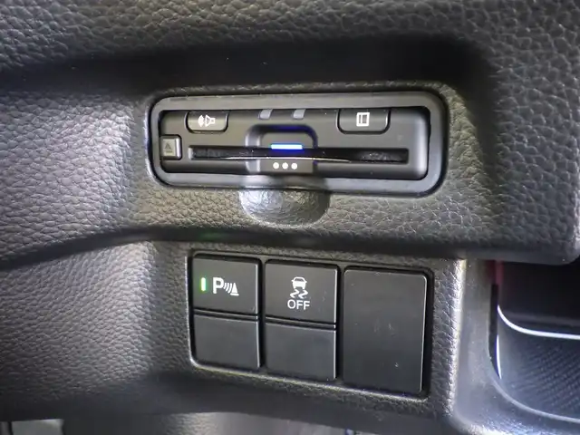 ホンダ Ｎ ＢＯＸ カスタム L ターボ 千葉県 2020(令2)年 3.4万km ミッドナイトブルービームM ホンダセンシング/　・衝突軽減ブレーキ/　・誤発進抑制機能/　・車線維持支援システム/　・アダプティブクルーズコントロール/純正メモリナビ/　　CD/DVD/SD/BT/フルセグTV/バックカメラ/両側パワースライドドア/LEDオートライト/フォグランプ/合皮ハーフレザーシート/シートヒーター/純正15インチアルミホイール/パドルシフト/コーナーセンサー/アイドリングストップ/スマートキー/ETC