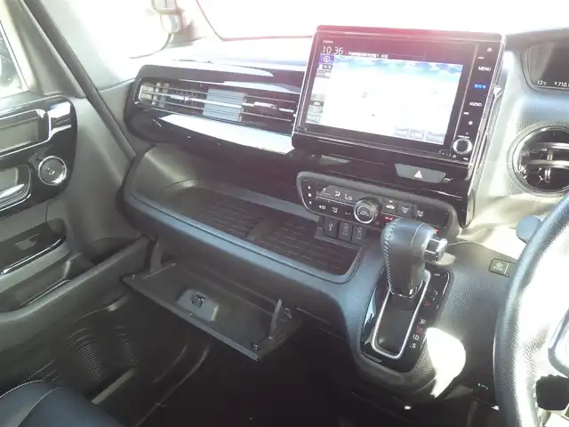 ホンダ Ｎ ＢＯＸ カスタム L ターボ 千葉県 2020(令2)年 3.4万km ミッドナイトブルービームM ホンダセンシング/　・衝突軽減ブレーキ/　・誤発進抑制機能/　・車線維持支援システム/　・アダプティブクルーズコントロール/純正メモリナビ/　　CD/DVD/SD/BT/フルセグTV/バックカメラ/両側パワースライドドア/LEDオートライト/フォグランプ/合皮ハーフレザーシート/シートヒーター/純正15インチアルミホイール/パドルシフト/コーナーセンサー/アイドリングストップ/スマートキー/ETC