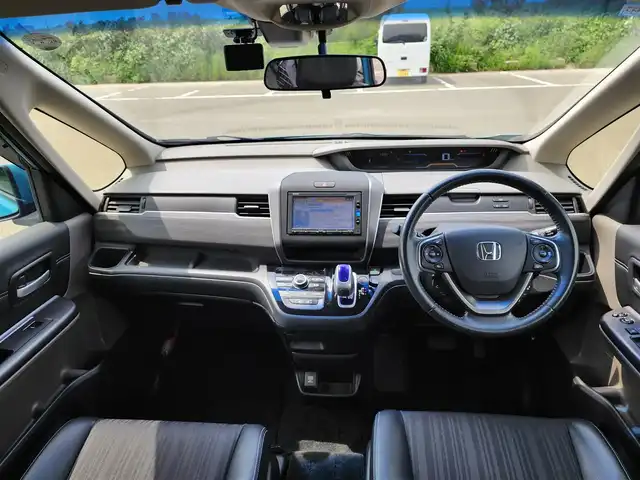 ホンダ フリード ハイブリット EX 福岡県 2017(平29)年 5.2万km 青 ワンオーナー/ホンダセンシング/純正メモリナビフルセグTV/（Bluetooth・DVD再生）/バックカメラ/両側パワースライドドア/前席シートヒーター/アダプティブクルーズコントロール/純正LEDヘッドライト/スマートキー×２/ヒーテッドドアミラー/純正アルミホイール/ドライブレコーダー/ETC/新車時保証書/取扱説明書
