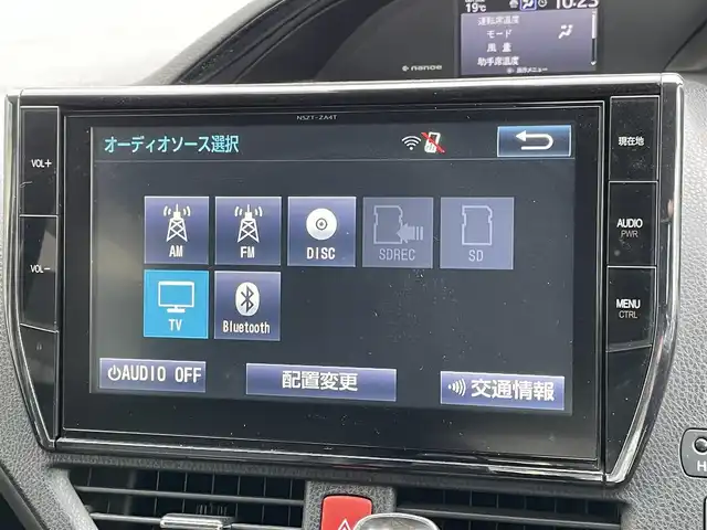 トヨタ エスクァイア Gi 道東・釧路十勝 2016(平28)年 8.2万km ブラック