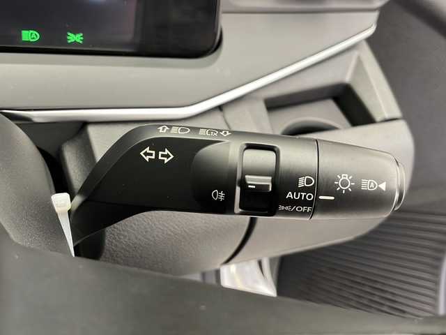 日産 ノート X FOUR 長野県 2022(令4)年 4.4万km ピュアホワイトパール 4WD/純正メモリナビ&フルセグTV&USB&BT&HDMI/プロパイロット/アダプティブクルーズコントロール/レーンキープアシスト/車線逸脱警報/衝突軽減ブレーキ/ブラインドスポットモニター/コーナーセンサー/オートマチックハイビーム/デジタルインナーミラー/前席シートヒーター/ステアリングスイッチ/ステアリングヒーター/バックカメラ/ビルトインETC2.0/LEDヘッドライト/オートライト/電動格納ミラー/電動ホールド/オートホールド/純正フロアマット/プッシュスタート/スマートキー/スペアキー1本