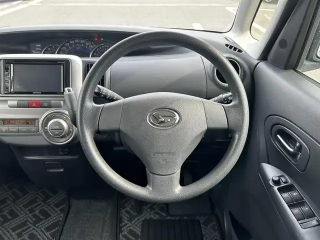 ダイハツ タント G 鳥取県 2012(平24)年 10万km パールホワイトⅢ ４WD/社外ディスプレイオーディオ/DVD/CD/USB/片側パワースライドドア/純正14インチアルミホイール/純正エアロパーツ/フォグライト/アイドリングストップ/スマートキー/純正フロアマット/ドアバイザー