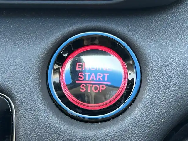 ホンダ オデッセイ アブソルート EX 福島県 2020(令2)年 0.9万km プレミアムヴィーナスブラックP Honda SENSING/・衝突軽減ブレーキ/・オートハイビーム/・誤発進抑制機能/・後方誤発進抑制機能/・路外逸脱警報機能/・車線維持支援システム/・歩行者事故低減ステアリング/・先行車発進お知らせ機能/・標識認識機能/純正10inメモリナビ/　【フルセグ/CD/DVD/SD/MSV/BT/USB/HDMI】/バックカメラ/全周囲カメラ/フリップダウンモニター/両側パワースライドドア/ハーフレザーシート/前席パワーシート/前席シートヒーター/ビルトインETC2.0/ドライブレコーダー前後/ステアリングスイッチ/レーダークルーズコントロール/パドルシフト/パーキングアシスト/レーンキープアシスト/横滑り防止機能/衝突軽減システム/アイドリングストップ/LEDヘッドライト（AUTO機能付き）/　・フォグランプ/純正フロアマット/純正ドアバイザー