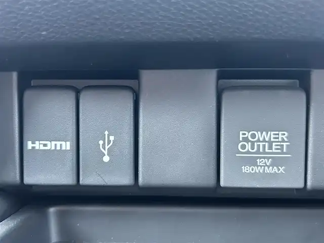 ホンダ オデッセイ アブソルート EX 福島県 2020(令2)年 0.9万km プレミアムヴィーナスブラックP Honda SENSING/・衝突軽減ブレーキ/・オートハイビーム/・誤発進抑制機能/・後方誤発進抑制機能/・路外逸脱警報機能/・車線維持支援システム/・歩行者事故低減ステアリング/・先行車発進お知らせ機能/・標識認識機能/純正10inメモリナビ/　【フルセグ/CD/DVD/SD/MSV/BT/USB/HDMI】/バックカメラ/全周囲カメラ/フリップダウンモニター/両側パワースライドドア/ハーフレザーシート/前席パワーシート/前席シートヒーター/ビルトインETC2.0/ドライブレコーダー前後/ステアリングスイッチ/レーダークルーズコントロール/パドルシフト/パーキングアシスト/レーンキープアシスト/横滑り防止機能/衝突軽減システム/アイドリングストップ/LEDヘッドライト（AUTO機能付き）/　・フォグランプ/純正フロアマット/純正ドアバイザー