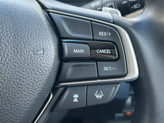 ホンダ オデッセイ アブソルート EX 福島県 2020(令2)年 0.9万km プレミアムヴィーナスブラックP Honda SENSING/・衝突軽減ブレーキ/・オートハイビーム/・誤発進抑制機能/・後方誤発進抑制機能/・路外逸脱警報機能/・車線維持支援システム/・歩行者事故低減ステアリング/・先行車発進お知らせ機能/・標識認識機能/純正10inメモリナビ/　【フルセグ/CD/DVD/SD/MSV/BT/USB/HDMI】/バックカメラ/全周囲カメラ/フリップダウンモニター/両側パワースライドドア/ハーフレザーシート/前席パワーシート/前席シートヒーター/ビルトインETC2.0/ドライブレコーダー前後/ステアリングスイッチ/レーダークルーズコントロール/パドルシフト/パーキングアシスト/レーンキープアシスト/横滑り防止機能/衝突軽減システム/アイドリングストップ/LEDヘッドライト（AUTO機能付き）/　・フォグランプ/純正フロアマット/純正ドアバイザー