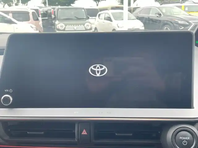 トヨタ プリウス Z 和歌山県 2023(令5)年 2万km プラチナホワイトパールマイカ 純正12.3インチナビ/（BT/AM/FM/)/フルセグTV/全方位カメラ/衝突軽減ブレーキ/レーンキープアシスト/レーダークルーズコントロール/オートライト/ブラインドスポットモニター/前後コーナーセンサー/ビルトインETC/前方ドラレコ/デジタルインナーミラー/パノラマルーフ/前席/・シートベンチレーション/・シートヒーター/D席/・シートメモリー/・パワーシート/ステアリングヒーター/AC１００V充電/スマホ充電/フルオートパワーウィンドウ/電動リアゲート