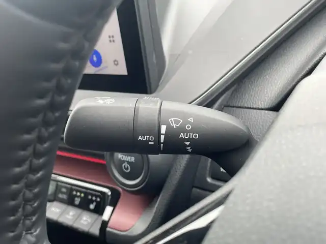 トヨタ プリウス Z 和歌山県 2023(令5)年 2万km プラチナホワイトパールマイカ 純正12.3インチナビ/（BT/AM/FM/)/フルセグTV/全方位カメラ/衝突軽減ブレーキ/レーンキープアシスト/レーダークルーズコントロール/オートライト/ブラインドスポットモニター/前後コーナーセンサー/ビルトインETC/前方ドラレコ/デジタルインナーミラー/パノラマルーフ/前席/・シートベンチレーション/・シートヒーター/D席/・シートメモリー/・パワーシート/ステアリングヒーター/AC１００V充電/スマホ充電/フルオートパワーウィンドウ/電動リアゲート