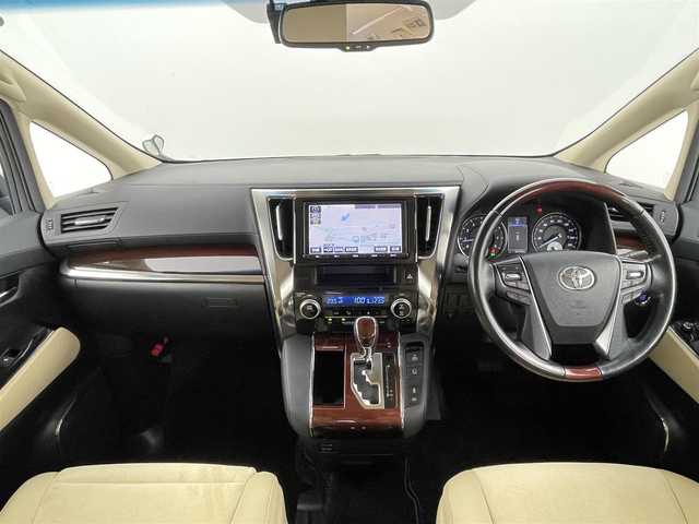 トヨタ アルファード G 千葉県 2016(平28)年 5.3万km ホワイトパールクリスタルシャイン 禁煙車/純正フリップダウンモニター/セーフティセンス/両側パワースライドドア/純正9インチナビ/バックカメラ/レーダークルーズコントロール/LEDオートライト/ハーフレザーシート/純正17インチアルミホイール/オートエアコン/プッシュスタート/スマートキー