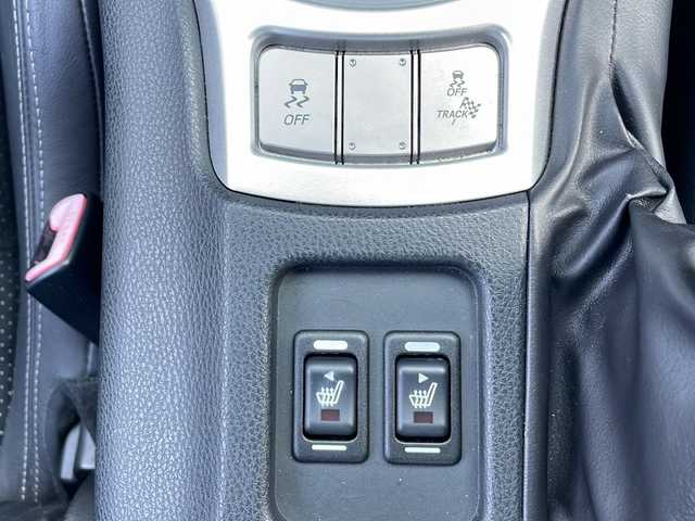 トヨタ ８６ GT リミテッド 富山県 2017(平29)年 2.6万km クリスタルホワイトパール TOM’SハイパーチャージャーKIT/モデリスタエアロ/モデリスタ18インチアルミホイール/純正トルセンLSD/純正SDナビ（NSZT-W66T）/フルセグ/Bluetooth/DVD再生/バックカメラ/クルーズコントロール/ETC/シートヒーター/LEDヘッドランプ