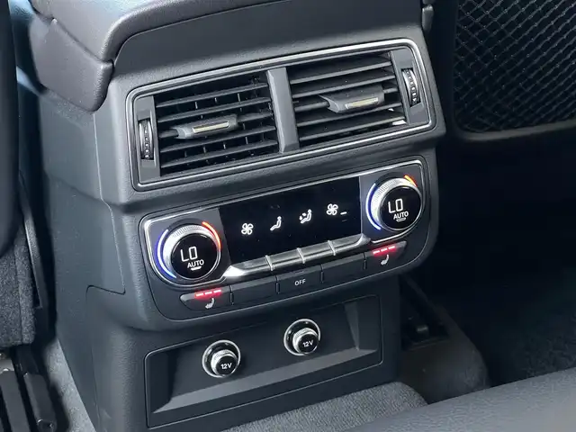 アウディ Ｑ７ 45TFSIクワトロ 山梨県 2019(令1)年 3.5万km グレイシアホワイトメタリック 7人乗/マトリLED /黒革　/OP20AW /バーチャル/純正ＭＭＩメモリナビ/Ｂカメラ/全周囲カメラ/アシスタンスＰ/前Ｐシート/４ゾーンシートＨ/ＡＣＣ/ＬＫＡ/カープレイ/アンドロイドＡ/パワーバックドア/取説/Ａライト/Ａハイビーム
