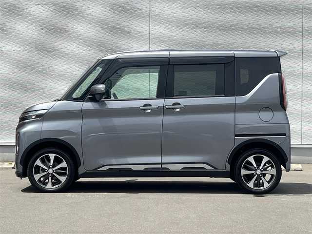 三菱 ｅＫクロススペース T 秋田県 2020(令2)年 1万km チタニウムグレーメタリック ４WD/LEDヘッドライト/ターボ/両側パワスラ/衝突軽減システム/社外ナビ/フルセグ/バックカメラ/純正アルミ/スマートキー/レーンキープアシスト/前席シートヒーター/ダウンヒルアシストコントロール/プッシュスタート/コーナーセンサー/ステアリングスイッチ/パドルシフト/ETC/オートライト/オートエアコン/パワーステアリング/パワーウィンドウ/レベライザー/横滑り防止/電動格納ウィンカーミラー/保証書/取扱説明書/記録簿