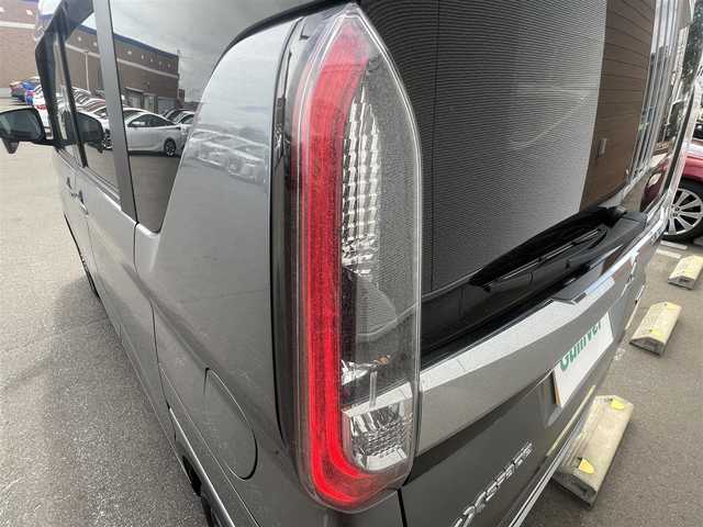 三菱 ｅＫクロススペース T 秋田県 2020(令2)年 1万km チタニウムグレーメタリック ４WD/LEDヘッドライト/ターボ/両側パワスラ/衝突軽減システム/社外ナビ/フルセグ/バックカメラ/純正アルミ/スマートキー/レーンキープアシスト/前席シートヒーター/ダウンヒルアシストコントロール/プッシュスタート/コーナーセンサー/ステアリングスイッチ/パドルシフト/ETC/オートライト/オートエアコン/パワーステアリング/パワーウィンドウ/レベライザー/横滑り防止/電動格納ウィンカーミラー/保証書/取扱説明書/記録簿