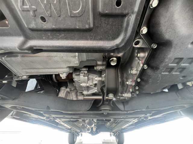三菱 ｅＫクロススペース T 秋田県 2020(令2)年 1万km チタニウムグレーメタリック ４WD/LEDヘッドライト/ターボ/両側パワスラ/衝突軽減システム/社外ナビ/フルセグ/バックカメラ/純正アルミ/スマートキー/レーンキープアシスト/前席シートヒーター/ダウンヒルアシストコントロール/プッシュスタート/コーナーセンサー/ステアリングスイッチ/パドルシフト/ETC/オートライト/オートエアコン/パワーステアリング/パワーウィンドウ/レベライザー/横滑り防止/電動格納ウィンカーミラー/保証書/取扱説明書/記録簿