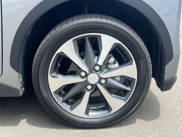 三菱 ｅＫクロススペース T 秋田県 2020(令2)年 1万km チタニウムグレーメタリック ４WD/LEDヘッドライト/ターボ/両側パワスラ/衝突軽減システム/社外ナビ/フルセグ/バックカメラ/純正アルミ/スマートキー/レーンキープアシスト/前席シートヒーター/ダウンヒルアシストコントロール/プッシュスタート/コーナーセンサー/ステアリングスイッチ/パドルシフト/ETC/オートライト/オートエアコン/パワーステアリング/パワーウィンドウ/レベライザー/横滑り防止/電動格納ウィンカーミラー/保証書/取扱説明書/記録簿