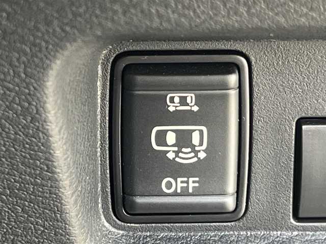 三菱 ｅＫクロススペース T 秋田県 2020(令2)年 1万km チタニウムグレーメタリック ４WD/LEDヘッドライト/ターボ/両側パワスラ/衝突軽減システム/社外ナビ/フルセグ/バックカメラ/純正アルミ/スマートキー/レーンキープアシスト/前席シートヒーター/ダウンヒルアシストコントロール/プッシュスタート/コーナーセンサー/ステアリングスイッチ/パドルシフト/ETC/オートライト/オートエアコン/パワーステアリング/パワーウィンドウ/レベライザー/横滑り防止/電動格納ウィンカーミラー/保証書/取扱説明書/記録簿