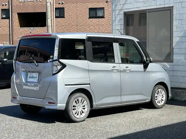 トヨタ タンク X S 福岡県 2016(平28)年 5.1万km ブライトシルバーM 純正SDナビ【NSCD-W66】/(CD/Bluetooth)/バックカメラ/ビルトインETC/スマートアシストII/・衝突警報/・衝突回避支援ブレーキ/・誤発進抑制制御(前方、後方)/・車線逸脱警報/・先行車発進お知らせ/横滑り防止/後席サンシェード/片側パワースライドドア/アイドリングストップ/マルチインフォメーションディスプレイ/オートライト/クリアランスソナー/コーナーセンサー/純正ドライブレコーダー/プッシュスタート/ISOFIX/フロアマット/ドアバイザー/電源ソケット×1/ステアリングスイッチ/電格ミラー/補助確認ミラー/スペアキー×１/ナビ取扱説明書/保証書/取扱説明書