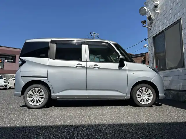 トヨタ タンク X S 福岡県 2016(平28)年 5.1万km ブライトシルバーM 純正SDナビ【NSCD-W66】/(CD/Bluetooth)/バックカメラ/ビルトインETC/スマートアシストII/・衝突警報/・衝突回避支援ブレーキ/・誤発進抑制制御(前方、後方)/・車線逸脱警報/・先行車発進お知らせ/横滑り防止/後席サンシェード/片側パワースライドドア/アイドリングストップ/マルチインフォメーションディスプレイ/オートライト/クリアランスソナー/コーナーセンサー/純正ドライブレコーダー/プッシュスタート/ISOFIX/フロアマット/ドアバイザー/電源ソケット×1/ステアリングスイッチ/電格ミラー/補助確認ミラー/スペアキー×１/ナビ取扱説明書/保証書/取扱説明書