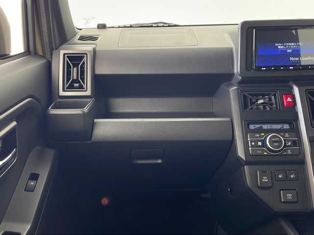 ダイハツ タフト G クロムベンチャー 秋田県 2024(令6)年 0.5万km サンドベージュメタリック 4WD/スマートアシスト/社外メモリナビ/　（CD/Bluetooth/フルセグTV）/バックカメラ/ガラスルーフ/ETC/前席シートヒーター/USB/電動パーキング/オートホールド/社外フロアマット/純正アルミホイール/コーナーセンサー/LEDヘッドライト/フォグランプ/オートライト/スマートキー
