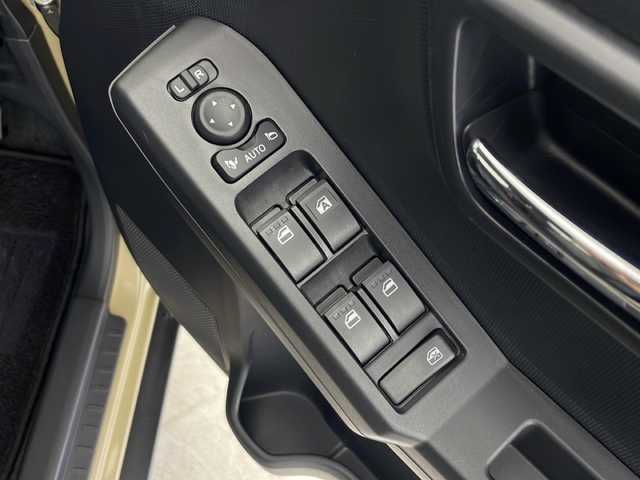 ダイハツ タフト G クロムベンチャー 秋田県 2024(令6)年 0.5万km サンドベージュメタリック 4WD/スマートアシスト/社外メモリナビ/　（CD/Bluetooth/フルセグTV）/バックカメラ/ガラスルーフ/ETC/前席シートヒーター/USB/電動パーキング/オートホールド/社外フロアマット/純正アルミホイール/コーナーセンサー/LEDヘッドライト/フォグランプ/オートライト/スマートキー