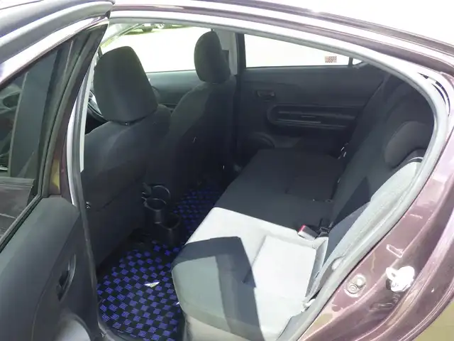 トヨタ アクア S 千葉県 2017(平29)年 3.9万km ディープアメジストマイカメタリック Toyota Safety Sense/・プリクラッシュセーフティ/・レーンディパーチャーアラート/・オートハイビーム/純正SDナビ/ワンセグTV/【CD再生機能　Bluetooth接続】/バックカメラ/ETC/LEDヘッドライト/フォグライト/ウインカーミラー/社外15インチアルミホイル/スマートキー