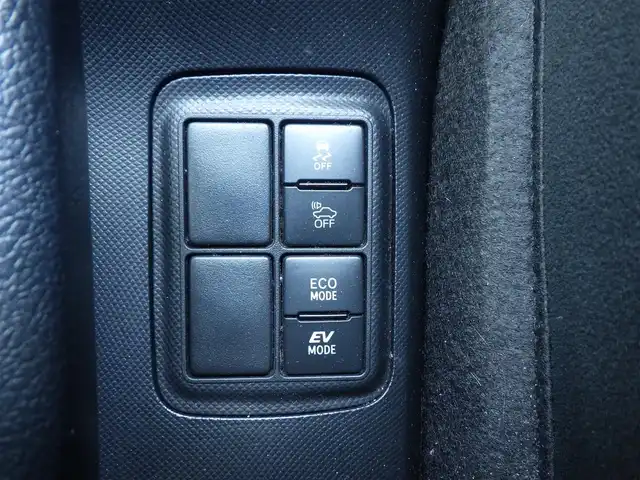 トヨタ アクア S 千葉県 2017(平29)年 3.9万km ディープアメジストマイカメタリック Toyota Safety Sense/・プリクラッシュセーフティ/・レーンディパーチャーアラート/・オートハイビーム/純正SDナビ/ワンセグTV/【CD再生機能　Bluetooth接続】/バックカメラ/ETC/LEDヘッドライト/フォグライト/ウインカーミラー/社外15インチアルミホイル/スマートキー
