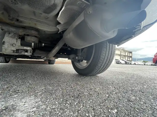 ホンダ ヴェゼル ハイブリッド e:HEV Z 滋賀県 2021(令3)年 4.7万km クリスタルブラックパール ガソリン（ハイブリッド）/4WD(F4)/CVT/純正メモリナビ/（AM/FM/Bluetooth）/車外カメラ/（バック/サイド/フロント/全周囲）/レーダークルーズコントロール/ETC2.0/ワイヤレス充電/パワーバックドア/コーナーセンサー（前後）/シートヒーター（D・N)/横滑り防止装置/衝突軽減ブレーキ/車線逸脱防止/レーンキープアシスト/フロントワイパーデアイサー/ミラーヒーター/ブラインドスポットモニター/USBポート/ステアリングヒーター/ダウンヒルアシスト/ブレーキホールド/電子パーキング/パドルシフト/フォグランプ/オートライト/車外AW付きスタッドレス積込み/（215/60/R17）2021年式/純正マット/ドアバイザー/電動格納ミラー/LEDヘッドライト