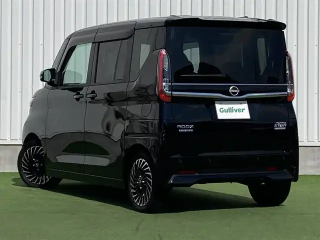 日産 ルークス HWS Gターボ アーバンクロム プロパイロットED 香川県 2024(令6)年 0.6万km ブラック 登録時走行距離：5591km/純正9型ディスプレイオーディオ/全方位カメラ/ドライブレコーダー/ビルトインETC/デジタルインナーミラー/両側パワースライドドア/エマージェンシーブレーキ/レーンキープアシスト/レーダークルーズコントロール/クリアランスソナー/LEDヘッドライト/オートライト/フォグランプ/横滑り防止装置/アイドリングストップ/フレーザークロスシート/サーキュレーター/ロールサンシェード/革巻きステアリング/ステアリングスイッチ/プッシュスタート/スマートキー