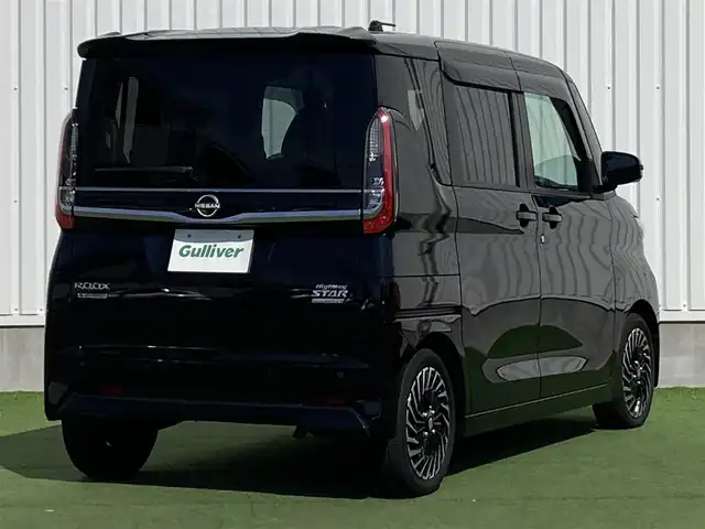 日産 ルークス HWS Gターボ アーバンクロム プロパイロットED 香川県 2024(令6)年 0.6万km ブラック 登録時走行距離：5591km/純正9型ディスプレイオーディオ/全方位カメラ/ドライブレコーダー/ビルトインETC/デジタルインナーミラー/両側パワースライドドア/エマージェンシーブレーキ/レーンキープアシスト/レーダークルーズコントロール/クリアランスソナー/LEDヘッドライト/オートライト/フォグランプ/横滑り防止装置/アイドリングストップ/フレーザークロスシート/サーキュレーター/ロールサンシェード/革巻きステアリング/ステアリングスイッチ/プッシュスタート/スマートキー