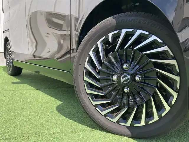 日産 ルークス HWS Gターボ アーバンクロム プロパイロットED 香川県 2024(令6)年 0.6万km ブラック 登録時走行距離：5591km/純正9型ディスプレイオーディオ/全方位カメラ/ドライブレコーダー/ビルトインETC/デジタルインナーミラー/両側パワースライドドア/エマージェンシーブレーキ/レーンキープアシスト/レーダークルーズコントロール/クリアランスソナー/LEDヘッドライト/オートライト/フォグランプ/横滑り防止装置/アイドリングストップ/フレーザークロスシート/サーキュレーター/ロールサンシェード/革巻きステアリング/ステアリングスイッチ/プッシュスタート/スマートキー