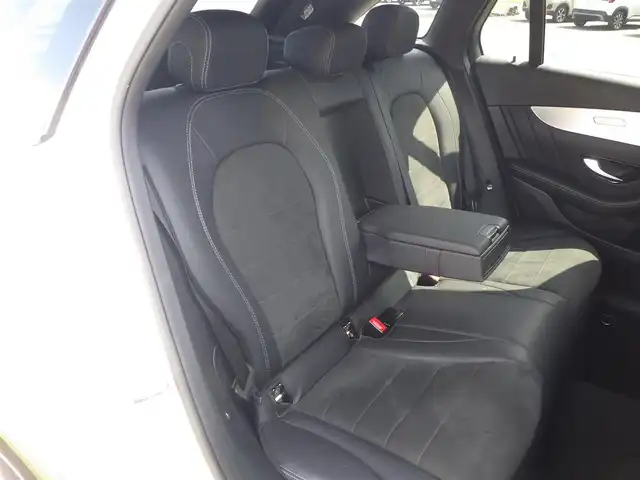 メルセデス・ベンツ ＧＬＣ２２０ d 4マチックスポーツ 千葉県 2018(平30)年 5.2万km ダイヤモンドホワイト アクティブブレーキアシスト/ブラインドスポットアシスト/レーンキープアシスト/アテンションアシスト/ヘッドアップディスプレイ/ディスタンスパイロット/パワーバックドア/純正HDDナビ/地デジTV/【DVD/CD再生機能　Bluetooth接続】/360°カメラ/ドライブレコーダー/前席パワーシート/各席シートヒーター/革巻きステアリング/ステアリングスイッチ/パドルシフト/ETC/LEDヘッドライト/フォグライト/ウインカーミラー/純正19インチアルミホイル/サイド/カーテンエアバッグ/キーレスゴー