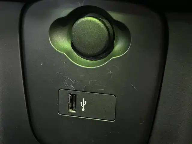 ＭＩＮＩ ミニ クーパー D 愛知県 2020(令2)年 5.4万km ブリティッシュ・レーシング・グリーン・メタリック ＬＣＩモデル　/ペッパーＰＫＧ　/コンフォートアクセス　/純正ナビ　/Ｂｌｕｅｔｏｏｔｈ　/バックカメラ　/インテリジェントセーフティー　/アンビエントライト/コーナーセンサー　/ＥＴＣ　/オートライト　/オートワイパー/LEDヘッドライト/プッシュスタート/アイドリングストップ