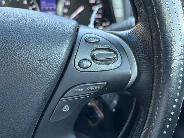 日産 フーガ 370GT 宮城県 2016(平28)年 5.7万km ガーネットブラック 登録時走行距離56567km/ＣＤ／Ｂｌｕｅｔｏｏｔｈ/プッシュスタート/スマートキー/追従クルーズコントロール/ＥＴＣ/全方位カメラ/サンルーフ/ドライブレコーダー/レザーシート/シートヒーター/社外アルミホイール/衝突軽減ブレーキ/LEDライト/シートメモリー