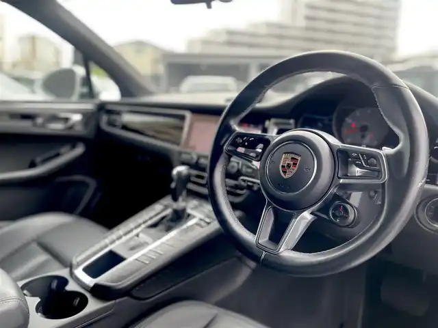 ポルシェ マカン S 栃木県 2019(令1)年 6.7万km キャララホワイトメタリック スポーツクロノパッケージ /スポーツエグゾースト /PASM /PCMナビ/アダプティブクルーズコントロール/黒革シート /シートヒーター /パワーシート /全周囲カメラ /エントリードライブ /パワーバックドア /純正20インチアルミ/保証書/取扱説明書/スペアキー
