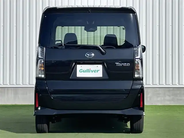 ダイハツ タント カスタム RS 香川県 2023(令5)年 2.3万km ブラックマイカメタリック スマートアシストIII　/・衝突警報機能/・衝突回避支援ブレーキ機能/・誤発進抑制制御機能/・車線逸脱警報機能・車線逸脱抑制制御機能/・先行車発進お知らせ機能/・オートハイビーム機能/パナソニックＳＤナビ　【CN-5310WD】/(フルセグTV/DVD/BT)/パノラマビューモニター/両側パワースライドドア/ハーフレザーシート/前席シートヒーター/革巻きステアリング　/ステアリングリモコン/LEDヘッドライト　/LEDフォグライト　/電動パーキングブレーキ/オートホールド/純正15インチアルミホイール/プッシュスタート/スペアキー有/ISOFIX