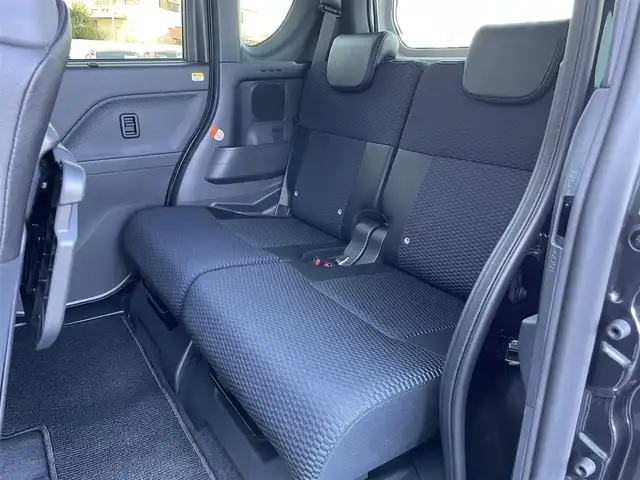 ダイハツ タント カスタム RS 香川県 2023(令5)年 2.3万km ブラックマイカメタリック スマートアシストIII　/・衝突警報機能/・衝突回避支援ブレーキ機能/・誤発進抑制制御機能/・車線逸脱警報機能・車線逸脱抑制制御機能/・先行車発進お知らせ機能/・オートハイビーム機能/パナソニックＳＤナビ　【CN-5310WD】/(フルセグTV/DVD/BT)/パノラマビューモニター/両側パワースライドドア/ハーフレザーシート/前席シートヒーター/革巻きステアリング　/ステアリングリモコン/LEDヘッドライト　/LEDフォグライト　/電動パーキングブレーキ/オートホールド/純正15インチアルミホイール/プッシュスタート/スペアキー有/ISOFIX