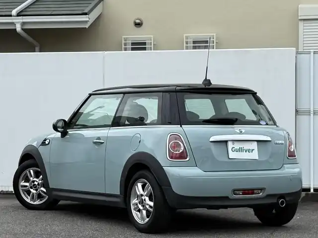 ＭＩＮＩ ＢＭＷ ミニ クーパー 愛知県 2013(平25)年 5.2万km アイスブルー /SSDナビ//AM/FM/AUX/CD//ハロゲンヘッドライト//フロントフォグ//リヤフォグ//ISOFIX//照明付きバニティミラー//電格ミラー//保証書//取説//ナビ取説//スペアキー