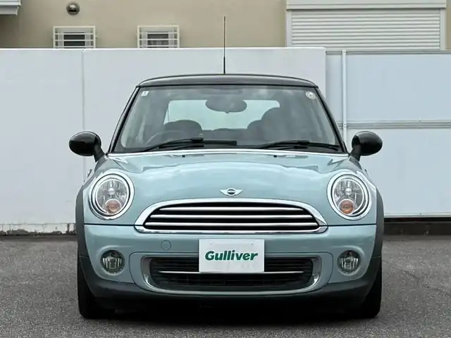 ＭＩＮＩ ＢＭＷ ミニ クーパー 愛知県 2013(平25)年 5.2万km アイスブルー /SSDナビ//AM/FM/AUX/CD//ハロゲンヘッドライト//フロントフォグ//リヤフォグ//ISOFIX//照明付きバニティミラー//電格ミラー//保証書//取説//ナビ取説//スペアキー