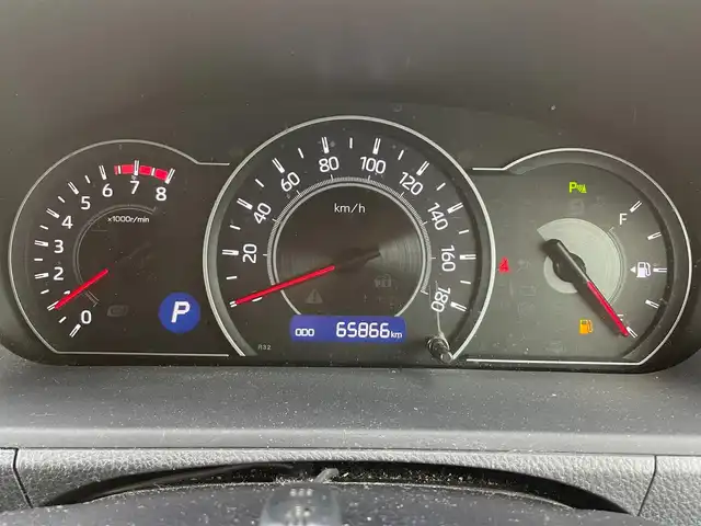 トヨタ ノア Si ダブルバイビーⅡ 滋賀県 2019(令1)年 6.7万km ブラック 純正10インチナビ/(AM/FM/CD/DVD/BT/USB/HDMI/フルセグTV)/純正12.1インチフリップダウンモニター/両側パワースライドドア/ハーフレザーシート/バックカメラ/ビルトインETC/前後ドライブレコーダー/トヨタセーフティセンス/・プリクラッシュセーフティ/・レーントレーシングアシスト/・オートマチックハイビーム/・クルーズコントロール/革巻きステアリング/ステアリングスイッチ/アイドリングストップ/横滑り防止装置/オートライト/純正フロアマット/純正ドアバイザー/電格ウインカーミラー/プッシュスタート