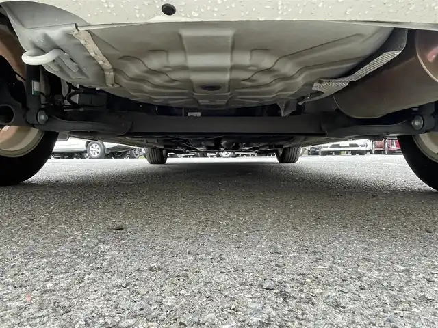 日産 ノート e－パワー メダリスト 神奈川県 2018(平30)年 3.6万km ブリリアントホワイトパール 純正エアロ（F・S・R）/純正ナビ（MM318D-W）/・Bluetooth・DVD/・フルセグTV/・アラウンドビューモニター/・ナビ連動ドライブレコーダー/デジタルインナーミラー/運転支援機能/・インテリジェントクルーズコントロール/・インテリジェントエマジェンーブレーキ/・踏み間違い防止機能/・車線逸脱防止支援システム/純正AW/LEDライト/スマートキーX2/ETC/新車時手帳、取説