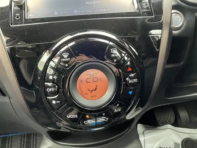 日産 ノート e－パワー メダリスト 神奈川県 2018(平30)年 3.6万km ブリリアントホワイトパール 純正エアロ（F・S・R）/純正ナビ（MM318D-W）/・Bluetooth・DVD/・フルセグTV/・アラウンドビューモニター/・ナビ連動ドライブレコーダー/デジタルインナーミラー/運転支援機能/・インテリジェントクルーズコントロール/・インテリジェントエマジェンーブレーキ/・踏み間違い防止機能/・車線逸脱防止支援システム/純正AW/LEDライト/スマートキーX2/ETC/新車時手帳、取説