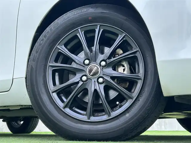 トヨタ アクア G 香川県 2022(令4)年 4.3万km プラチナホワイトパールマイカ トヨタセーフティセンス/・プリクラッシュセーフティ/・レーントレーシングアシスト/・レーダークルーズコントロール/・オートマチックハイビーム/・ロードサインアシスト/純正ディスプレイオーディオ　/(Bluetooth)/パノラミックビューモニター　/トヨタチームメイト/革巻きステアリング　/ステアリングリモコン　/ＬＥＤライト/パーキングアシスト/ヘッドライトレベライザー/前後コーナーセンサー/社外15インチアルミホイール【WAREN】/AC100V/横滑り防止システム/前後ドライブレコーダー/ＥＴＣ