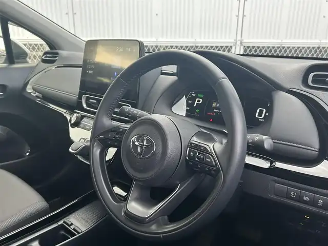 トヨタ アクア G 香川県 2022(令4)年 4.3万km プラチナホワイトパールマイカ トヨタセーフティセンス/・プリクラッシュセーフティ/・レーントレーシングアシスト/・レーダークルーズコントロール/・オートマチックハイビーム/・ロードサインアシスト/純正ディスプレイオーディオ　/(Bluetooth)/パノラミックビューモニター　/トヨタチームメイト/革巻きステアリング　/ステアリングリモコン　/ＬＥＤライト/パーキングアシスト/ヘッドライトレベライザー/前後コーナーセンサー/社外15インチアルミホイール【WAREN】/AC100V/横滑り防止システム/前後ドライブレコーダー/ＥＴＣ